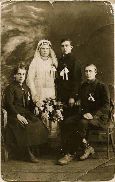 Wedding group portrait