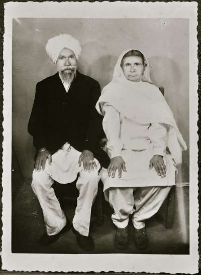Portrait of Sikh couple
