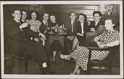 Group photograph In a pub