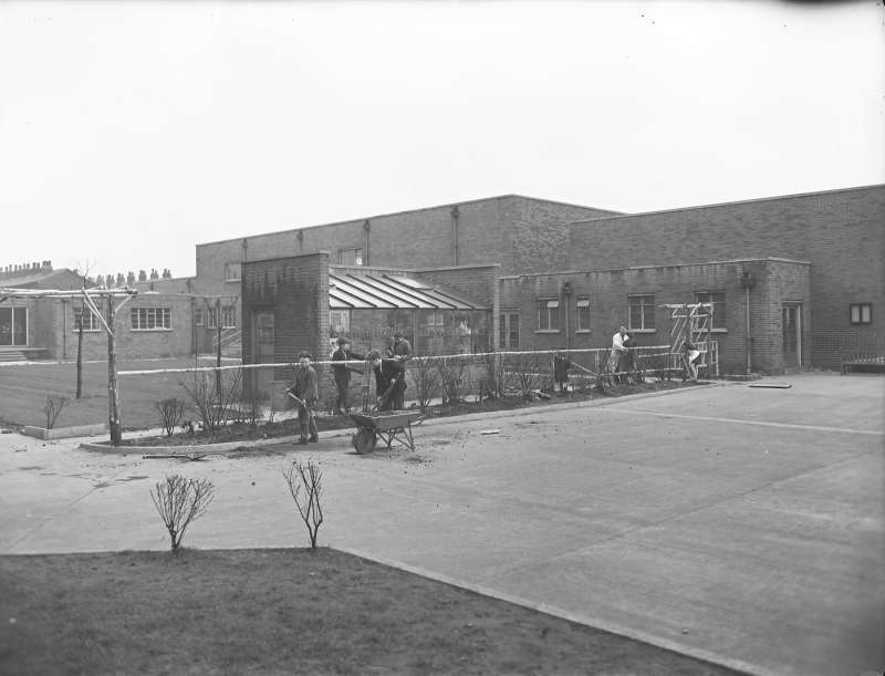 Clarendon Secondary Modern School