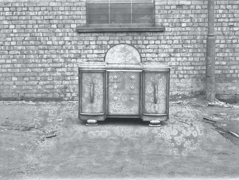 Dressing table in yard