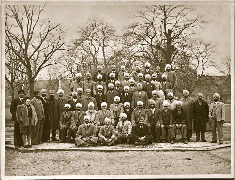 Group portrait of Sikh men